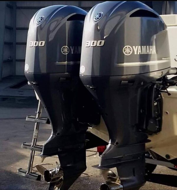 Used 2018 Yamaha 300 HP V6 EFI 4 Stroke Outboard Motor