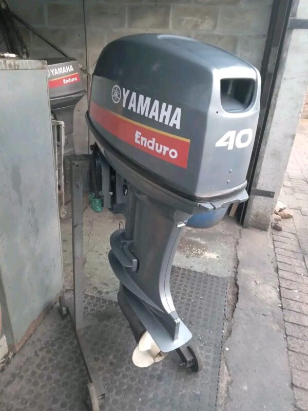 Yamaha 40 hp Enduro outboard engine 2-Stroke Long Shaft - Image 9