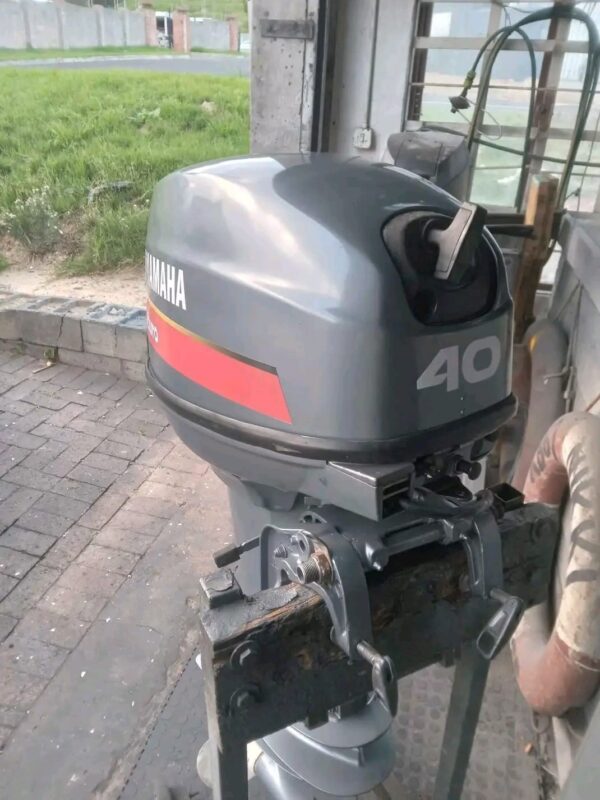 Yamaha 40 hp Enduro outboard engine 2-Stroke