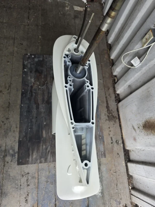 Suzuki DF250/DF300 Lower Unit - Image 5