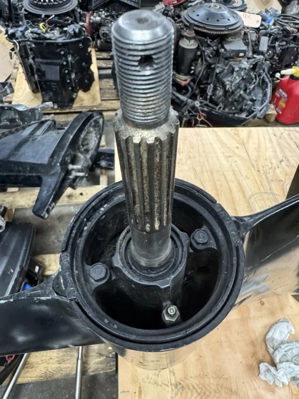 Mercury F 225 HP 4 Stroke Built by YAMAHA Lower Unit - Image 4