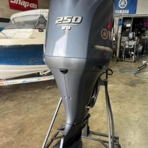 F-250HP YAMAHA 4 STROKE