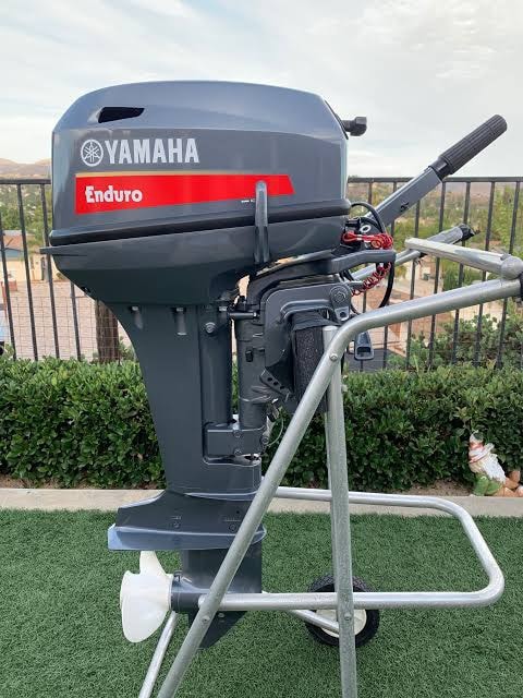 Yamaha 15HP 2-Stroke Enduro Outboard Engine (Long Shaft) - Image 4